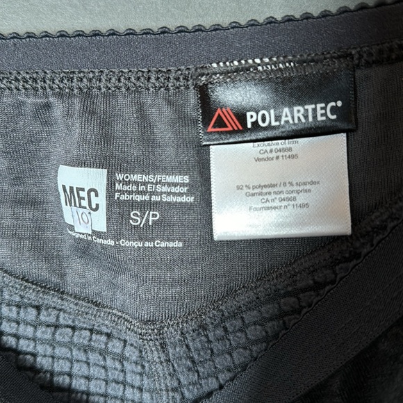 MEC women’s base-layer, Polartec material, size small, like new, - Picture 5 of 6